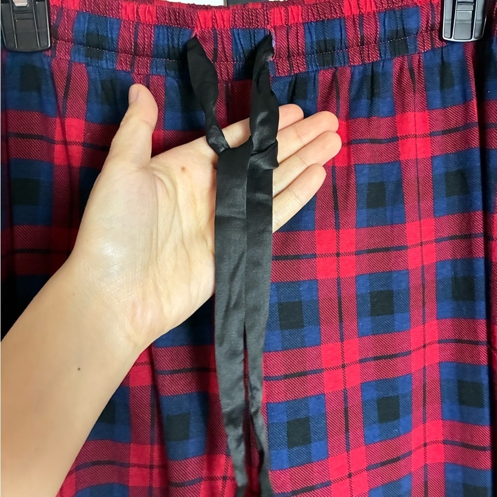 Torrid Pajama Bottoms Red & Blue Vintage Plaid, Soft, Stretchy Waist NWT 3X - Picture 8 of 10